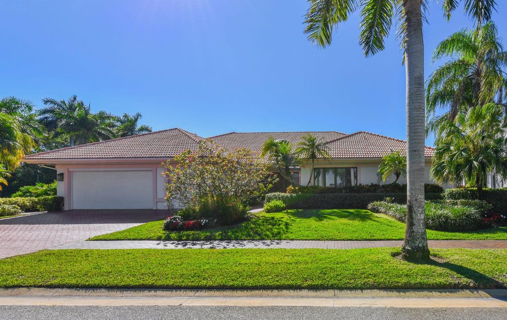 Photo of 17344 Northway Circle, Boca Raton, FL 33496 (MLS # R10956257)