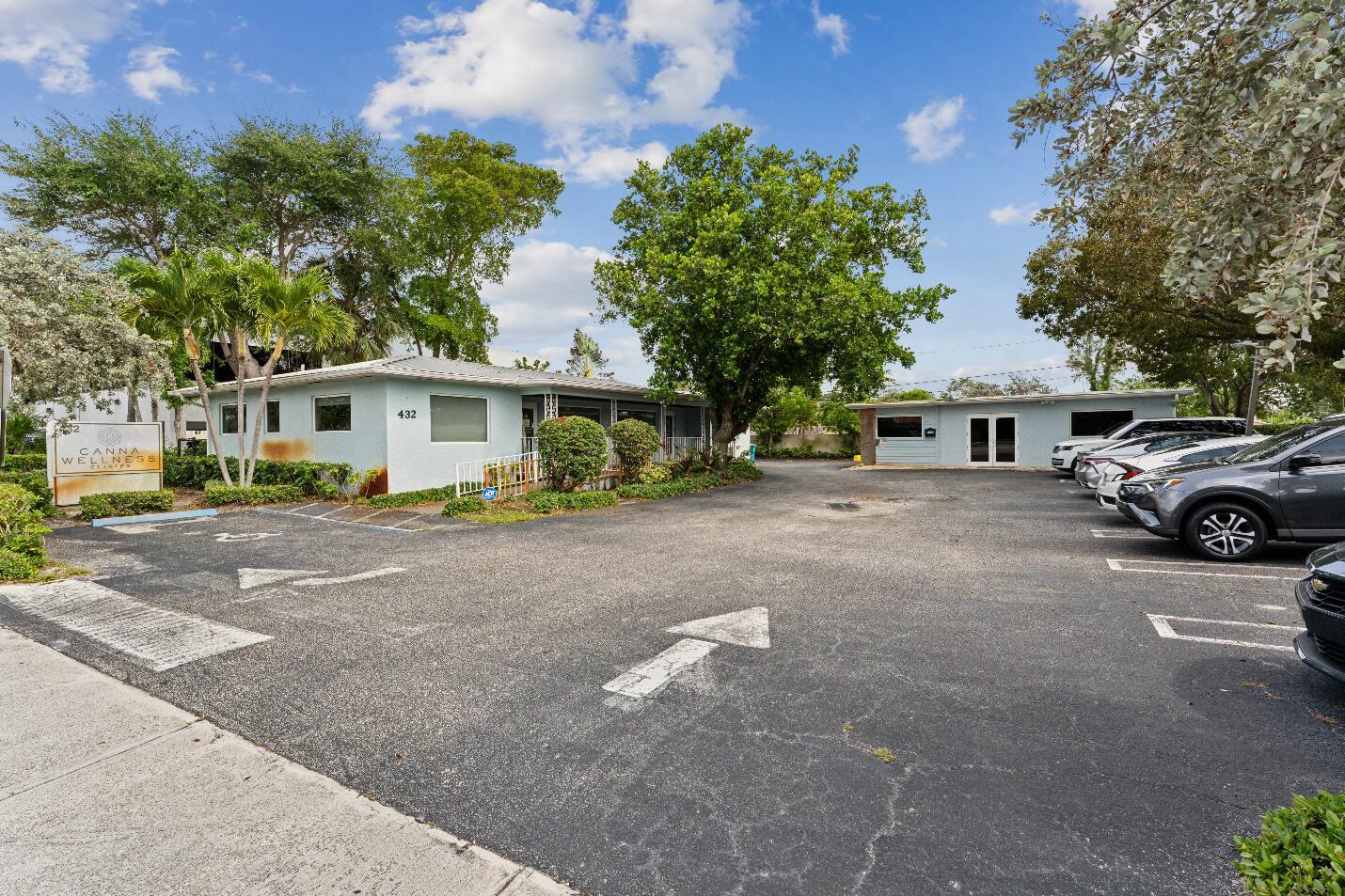 444 W Boynton Beach Boulevard