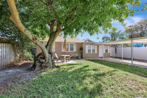 A home in Lake Worth Beach