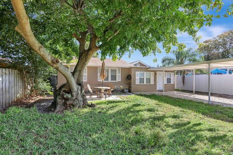 A home in Lake Worth Beach