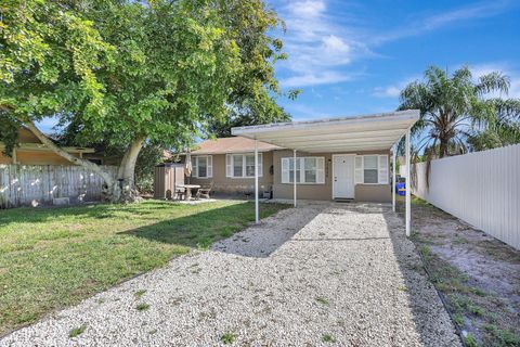 A home in Lake Worth Beach