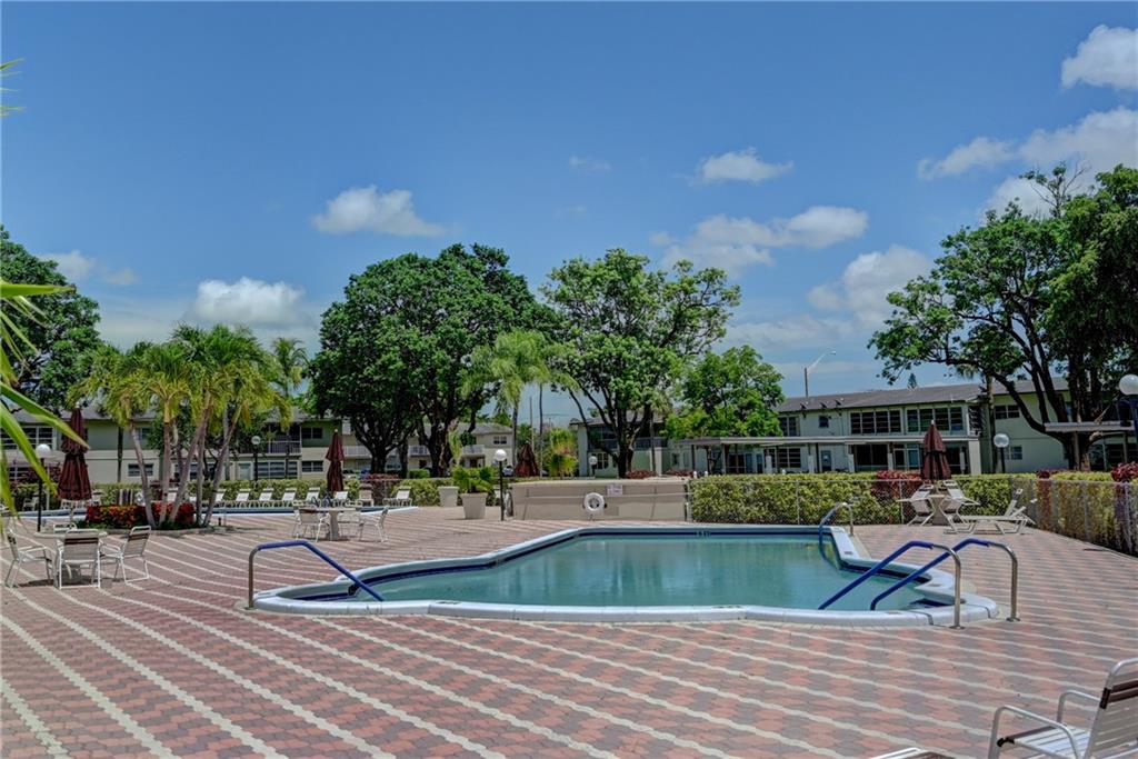 ORIOLE GARDENS TWO - Residential