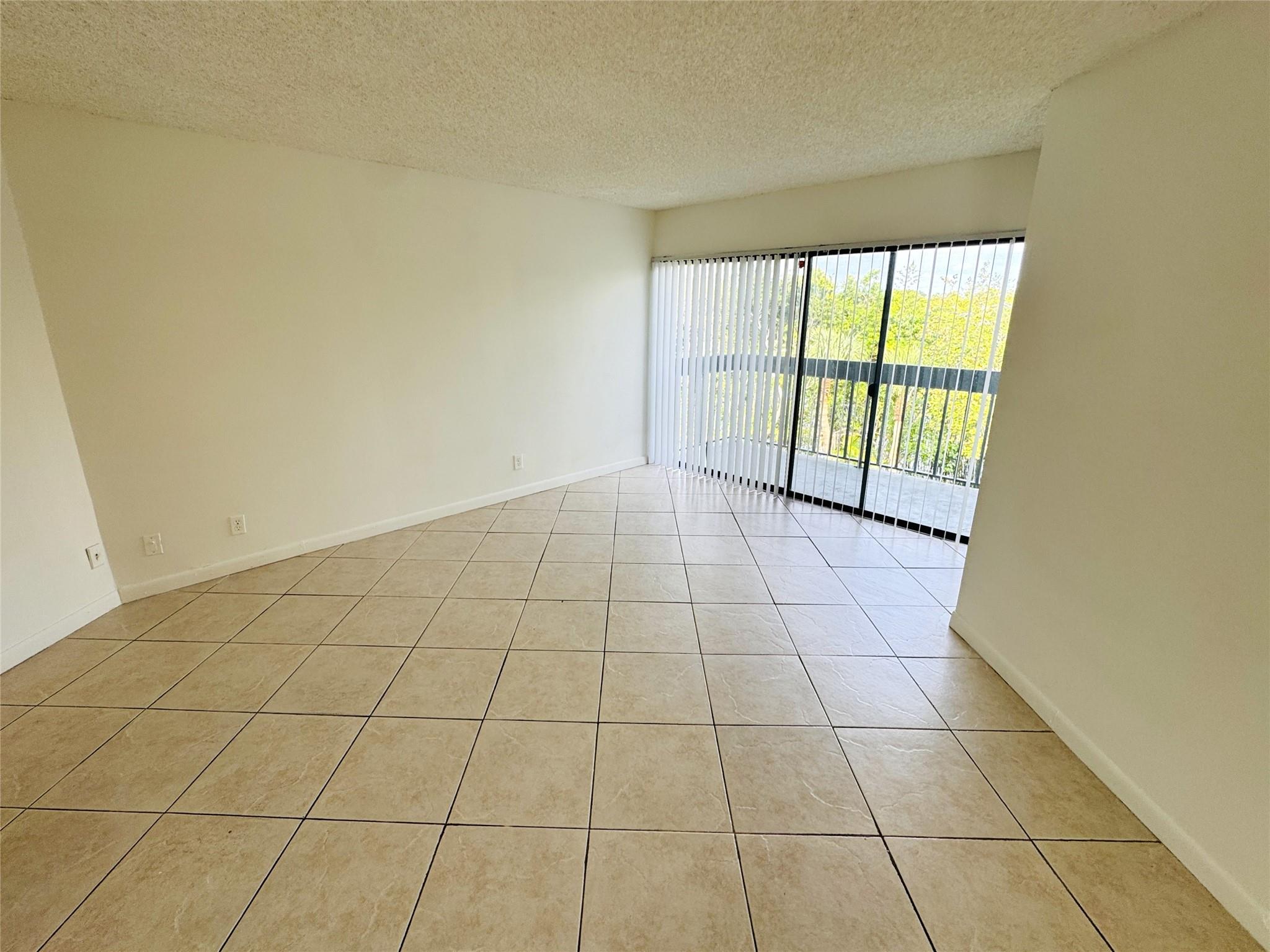 Presidential Golfview Con - Residential Lease