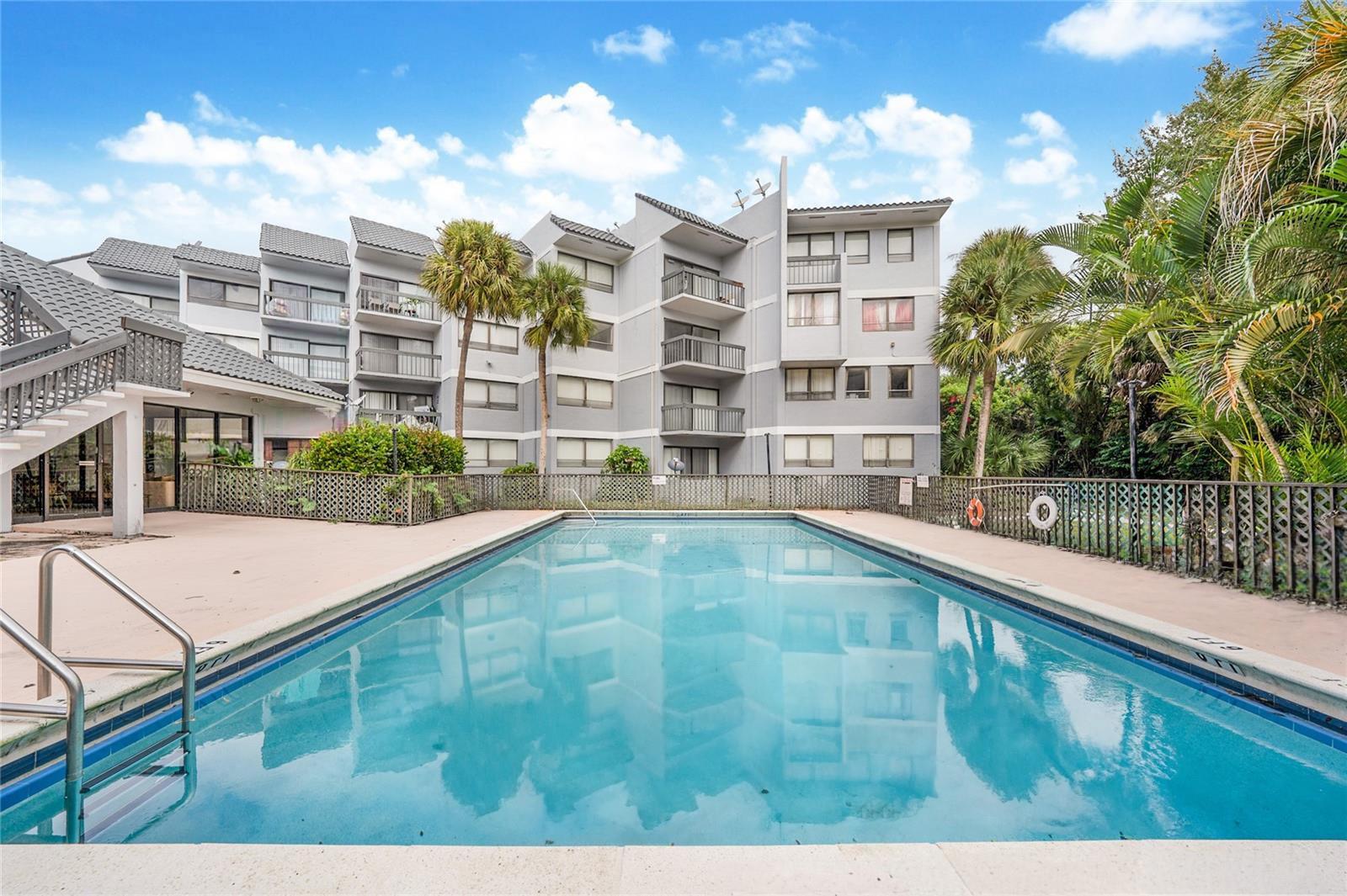 Presidential Golfview Con - Residential Lease