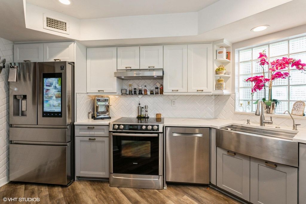 Photo of 11625 Winchester Drive #C, Palm Beach Gardens, FL 33410 (MLS # R10937541)
