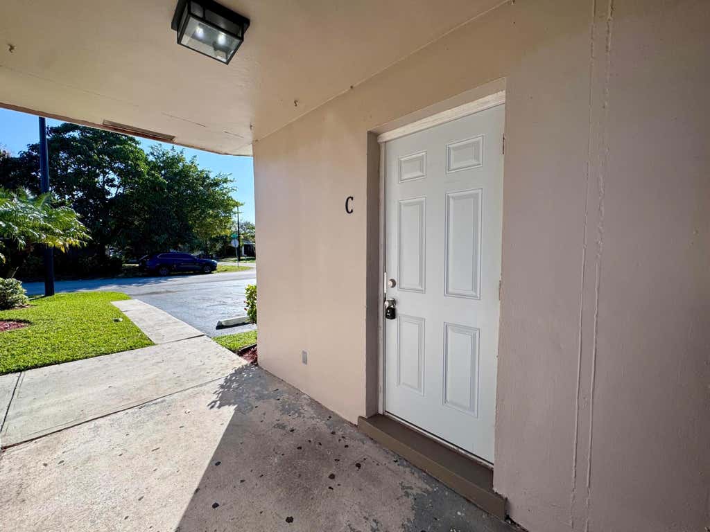 Photo of 3101 NE 7th Avenue #B, Pompano Beach, FL 33064 (MLS # B26040968)