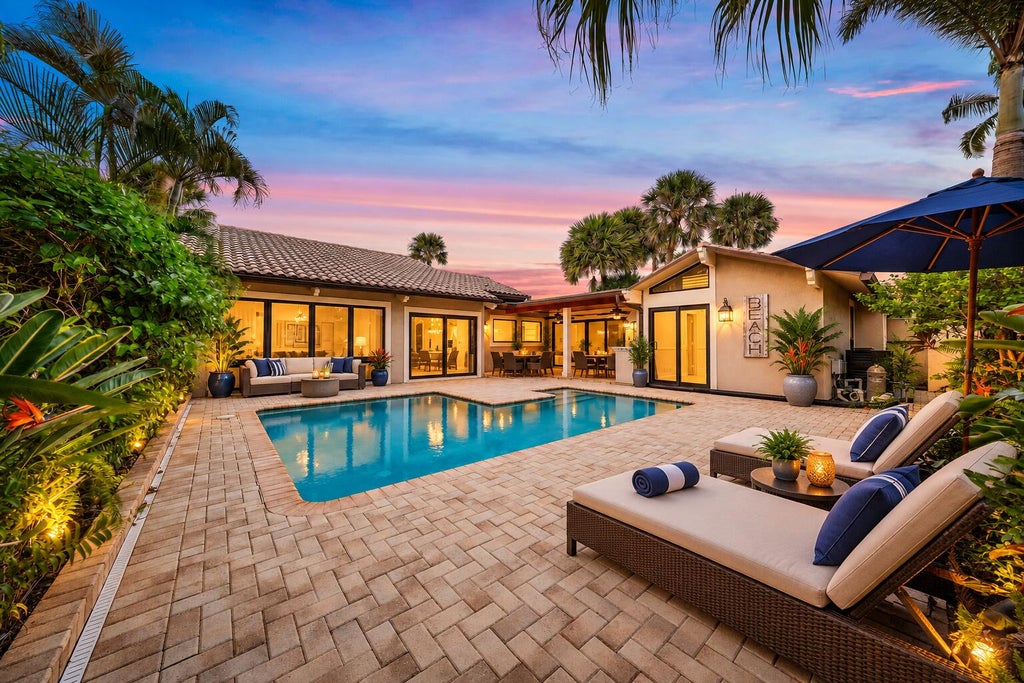 Photo of 101 W Spearfish Lane, Jupiter, FL 33477 (MLS # B26079473)