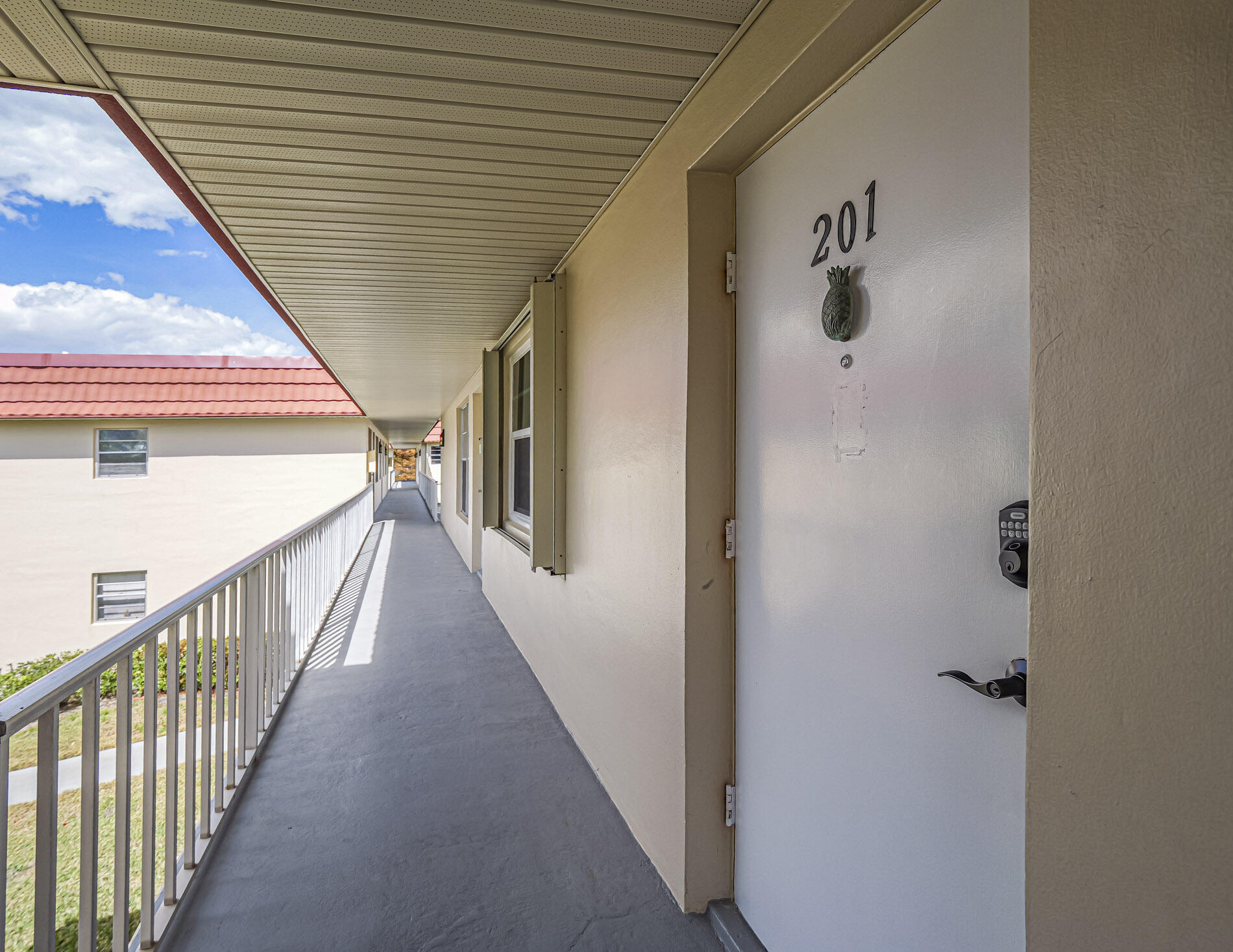 VISTA ROYALE PHASE IV BLDGS 83-111 - Residential