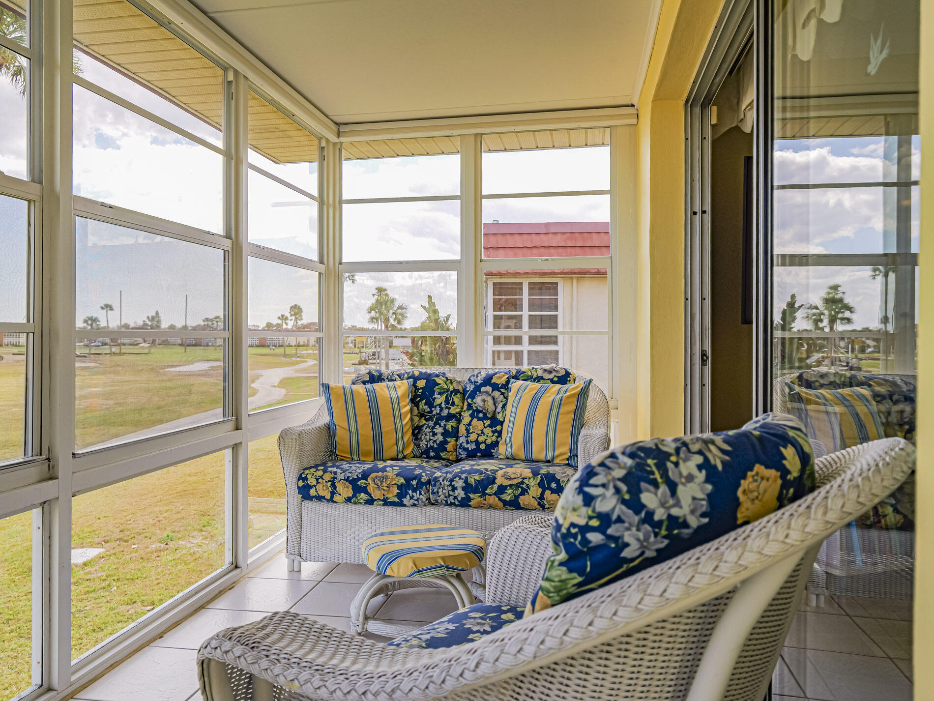 VISTA ROYALE PHASE IV BLDGS 83-111 - Residential