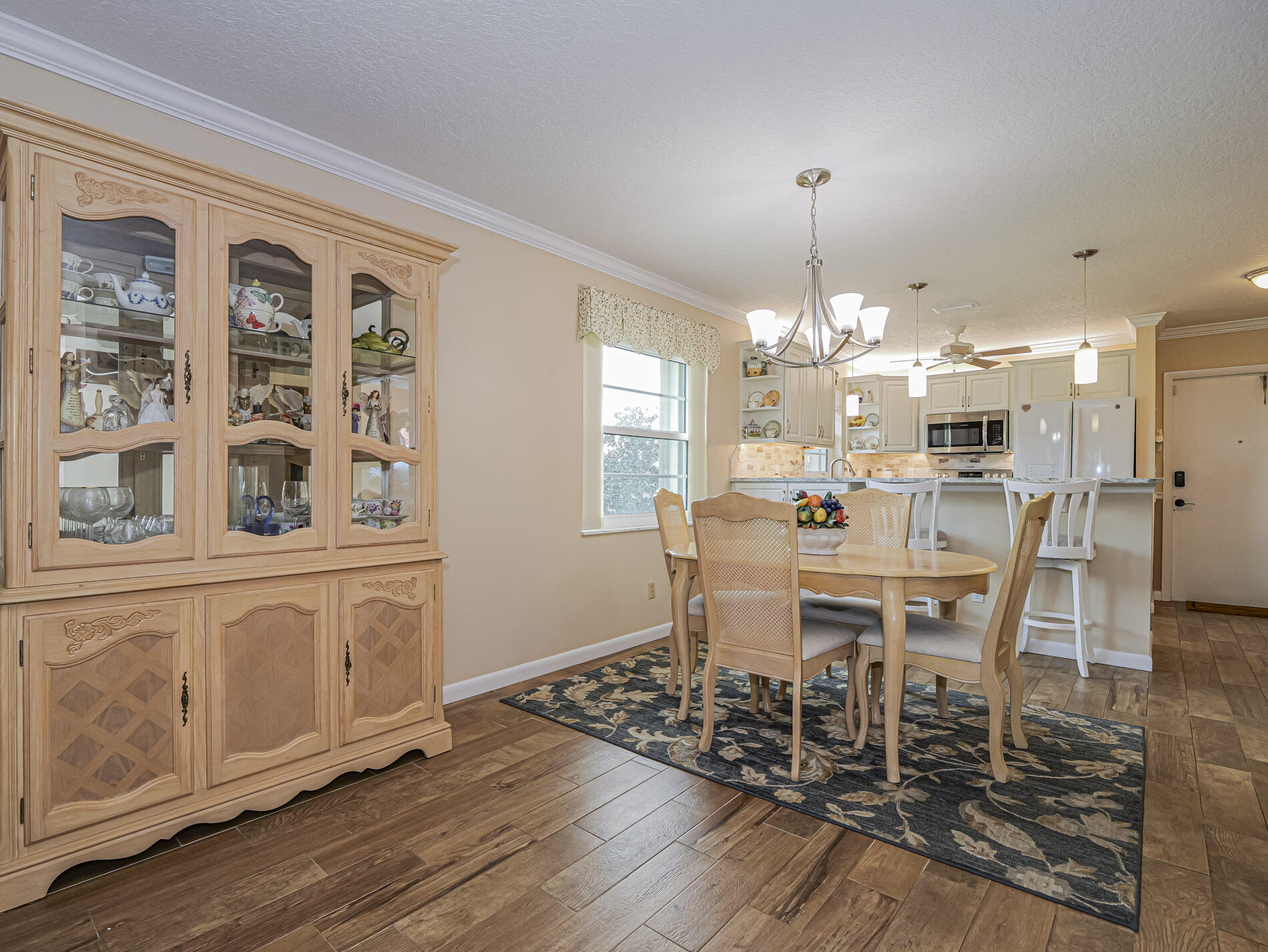 VISTA ROYALE PHASE IV BLDGS 83-111 - Residential