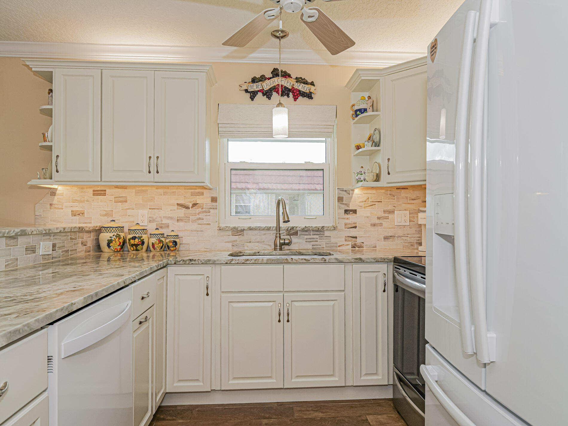 VISTA ROYALE PHASE IV BLDGS 83-111 - Residential