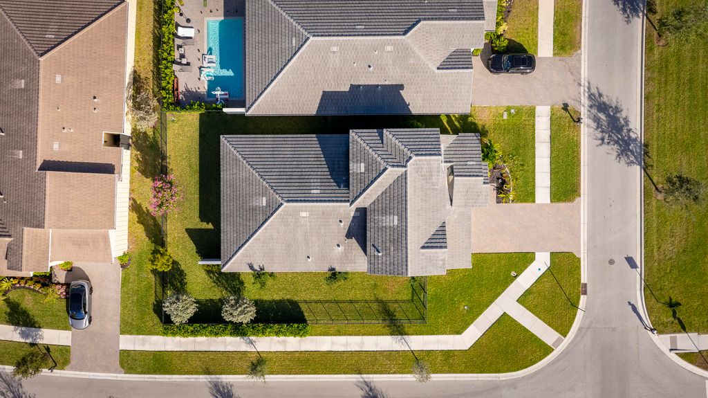 Photo of 19199 Rolling Acres Road, Loxahatchee, FL 33470 (MLS # R11153577)