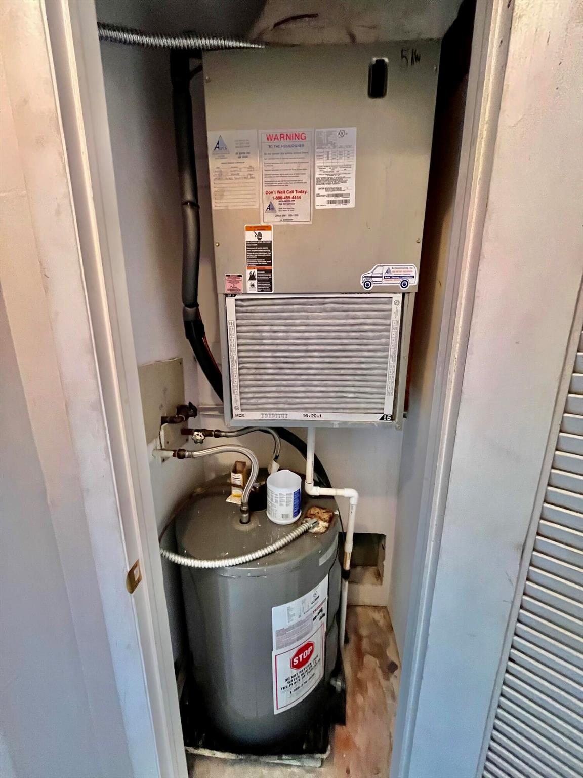 LEISURE LAKE CIRCLE CONDO - Residential