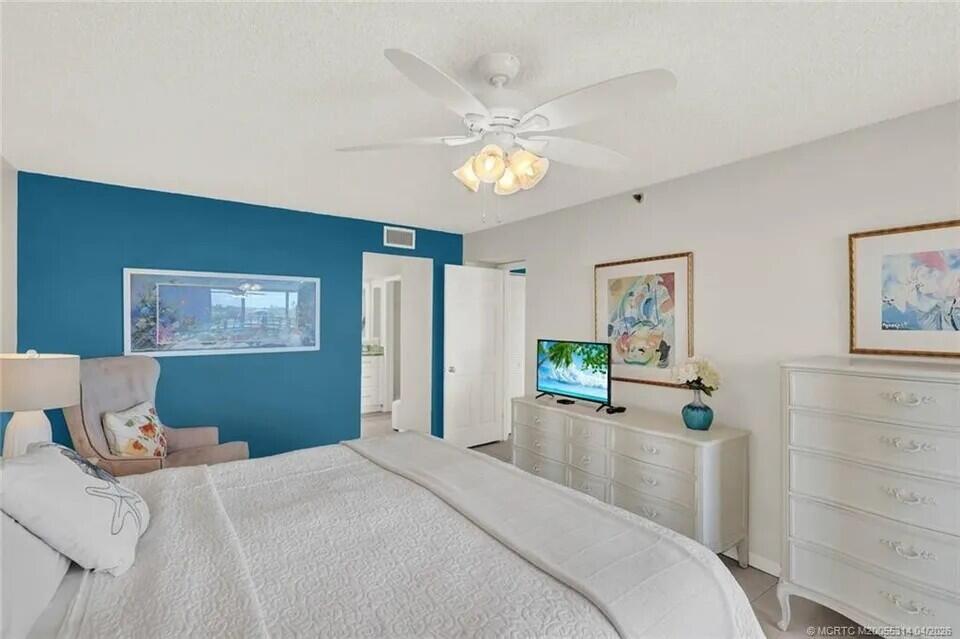 2400 S Ocean Drive 4143