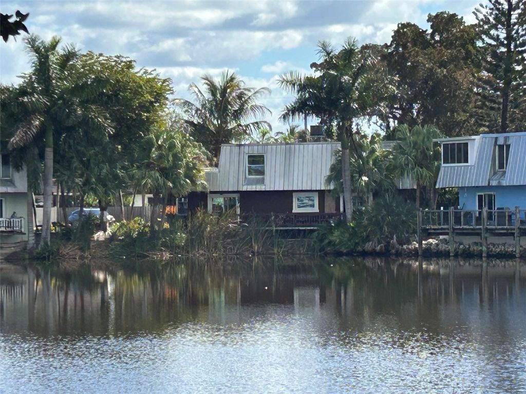 Photo of 4001 NE 14th Avenue, Oakland Park, FL 33334 (MLS # F10551171)