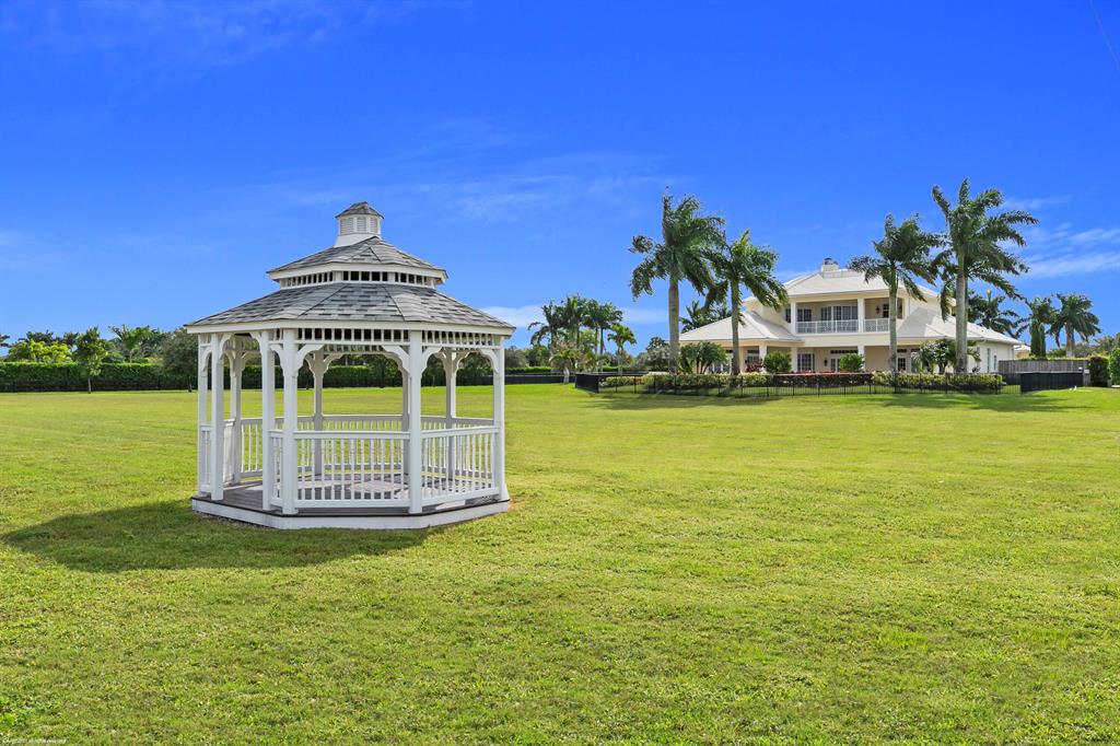 PALM BEACH POINT - Residential
