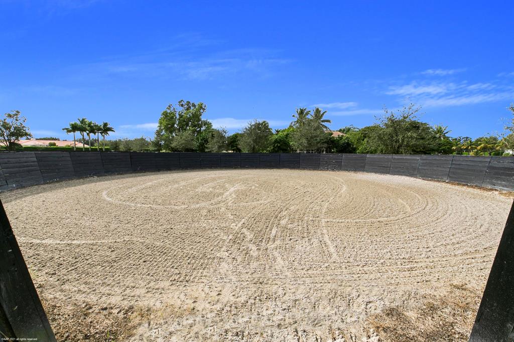 PALM BEACH POINT - Residential
