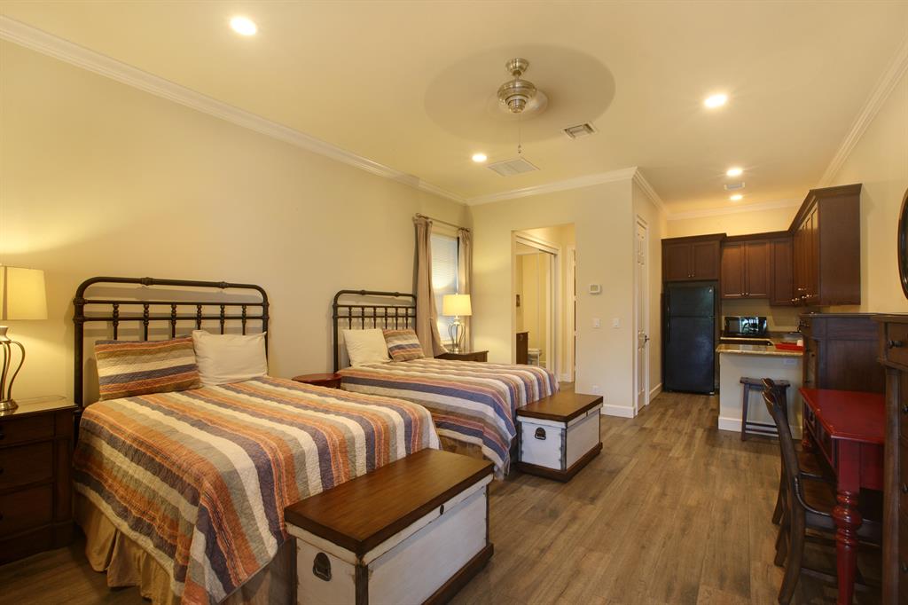 PALM BEACH POINT - Residential