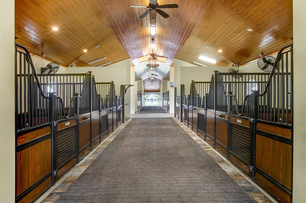 PALM BEACH POINT - Residential