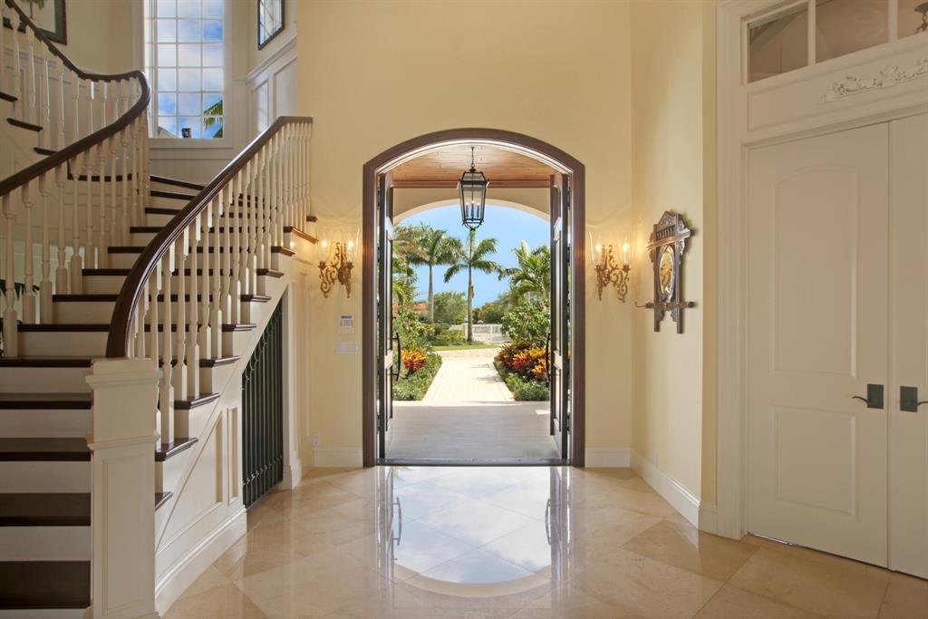 PALM BEACH POINT - Residential