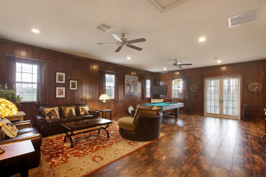 PALM BEACH POINT - Residential