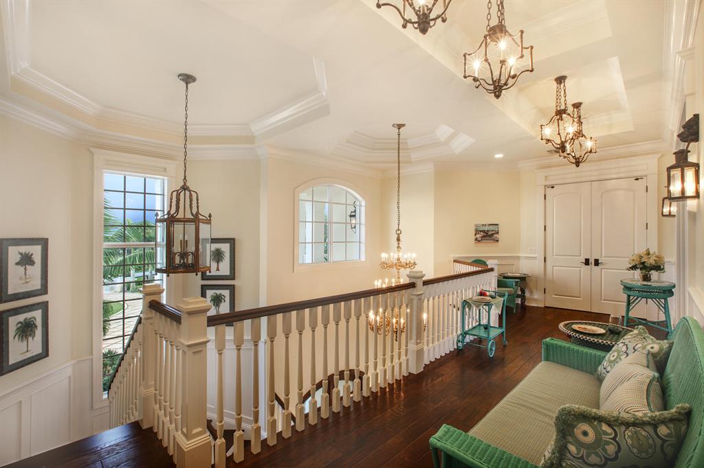 PALM BEACH POINT - Residential