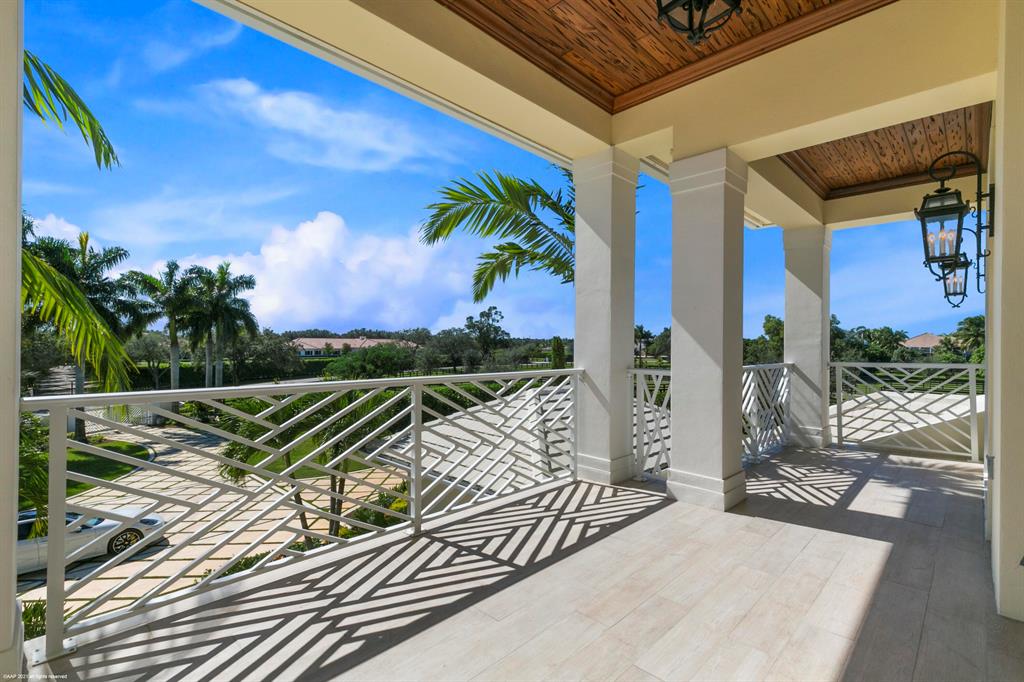 PALM BEACH POINT - Residential