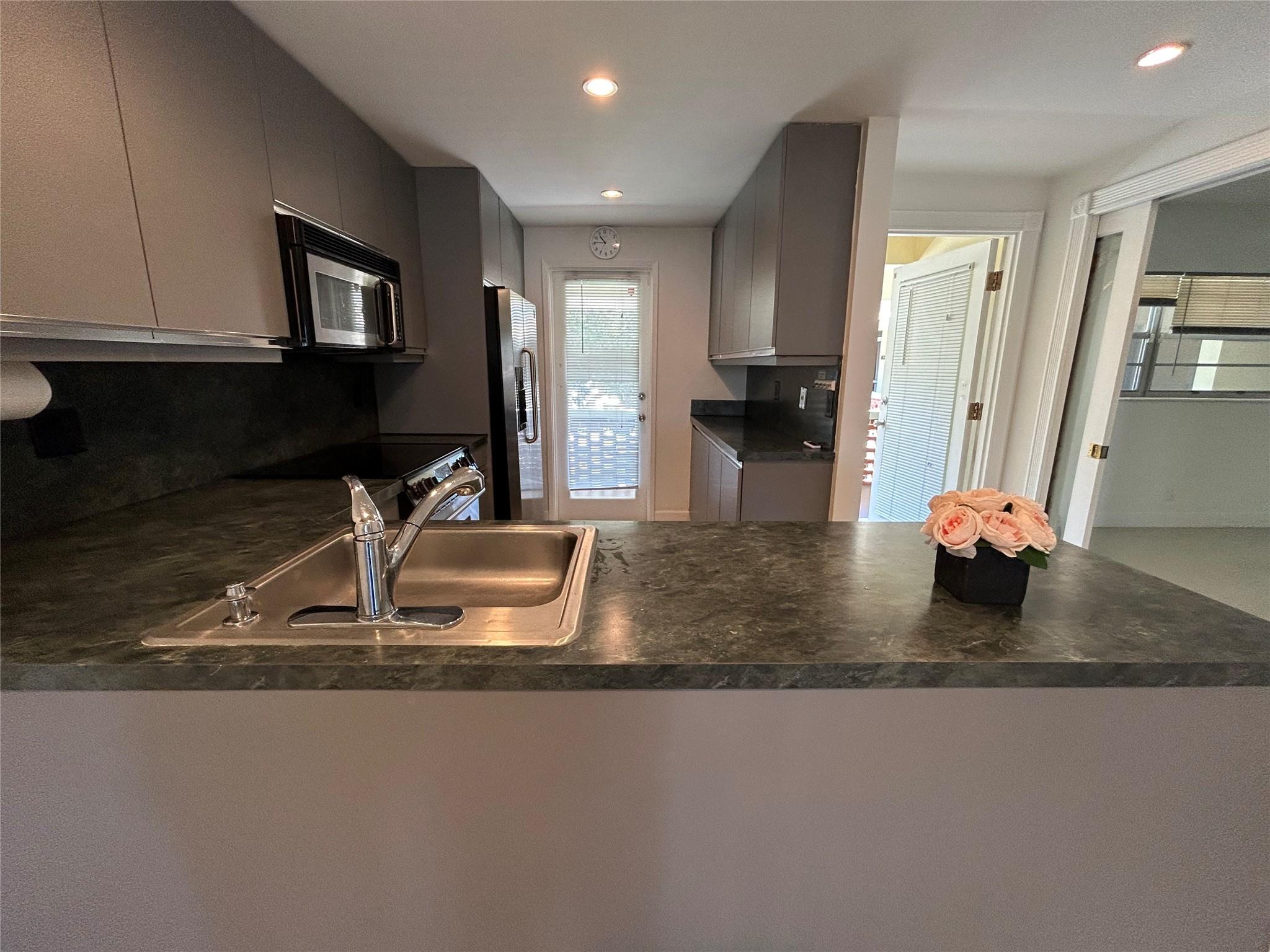 Marine Colony Condo - Residential Lease