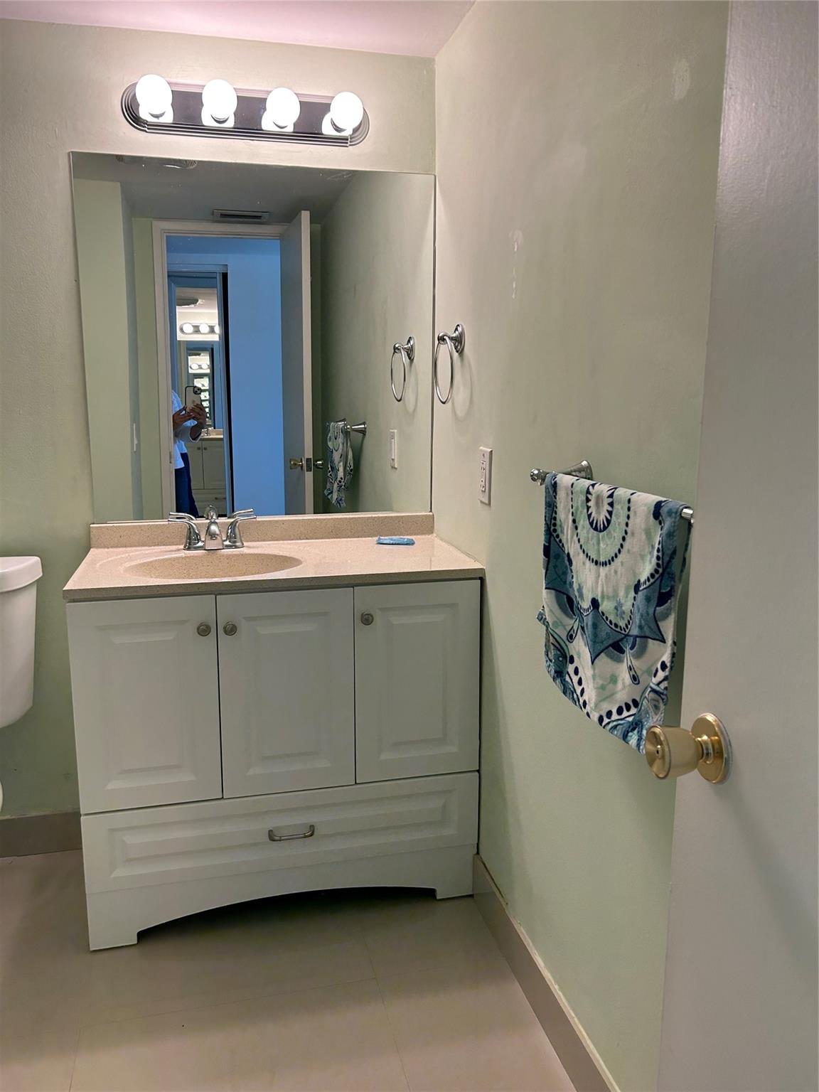 Marine Colony Condo - Residential Lease