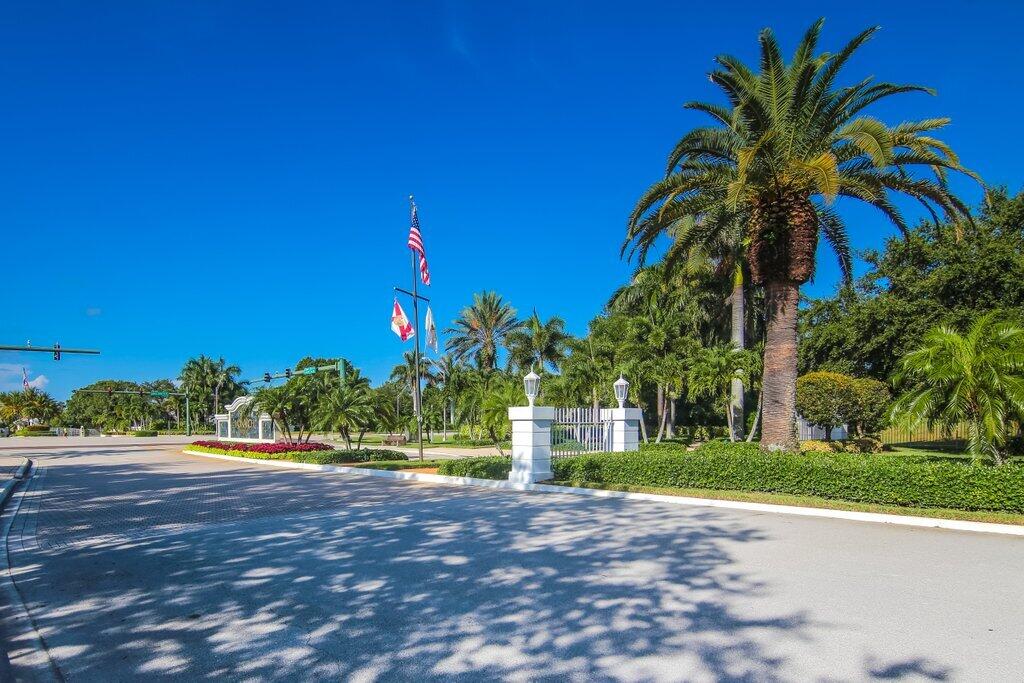 MARTIN DOWNS PLAT NO 29 (AKA MONARCH COUNTRY CLUB) - Residential