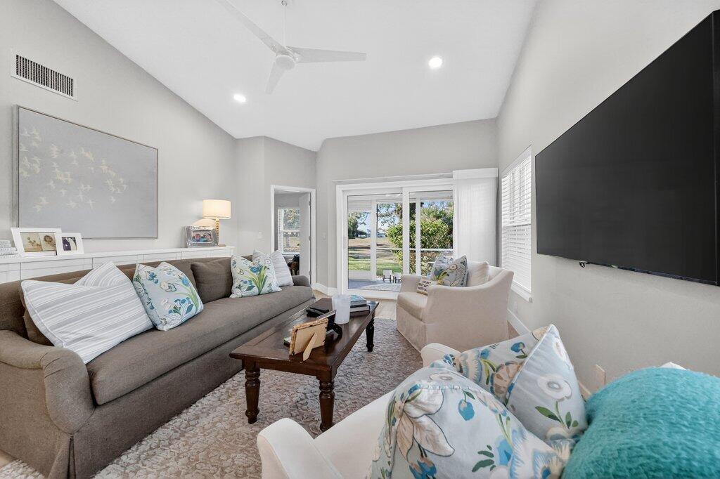 MARTIN DOWNS PLAT NO 29 (AKA MONARCH COUNTRY CLUB) - Residential