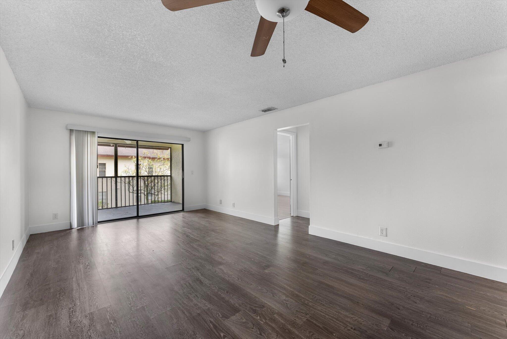 ROYALE GARDENS CONDO - Residential