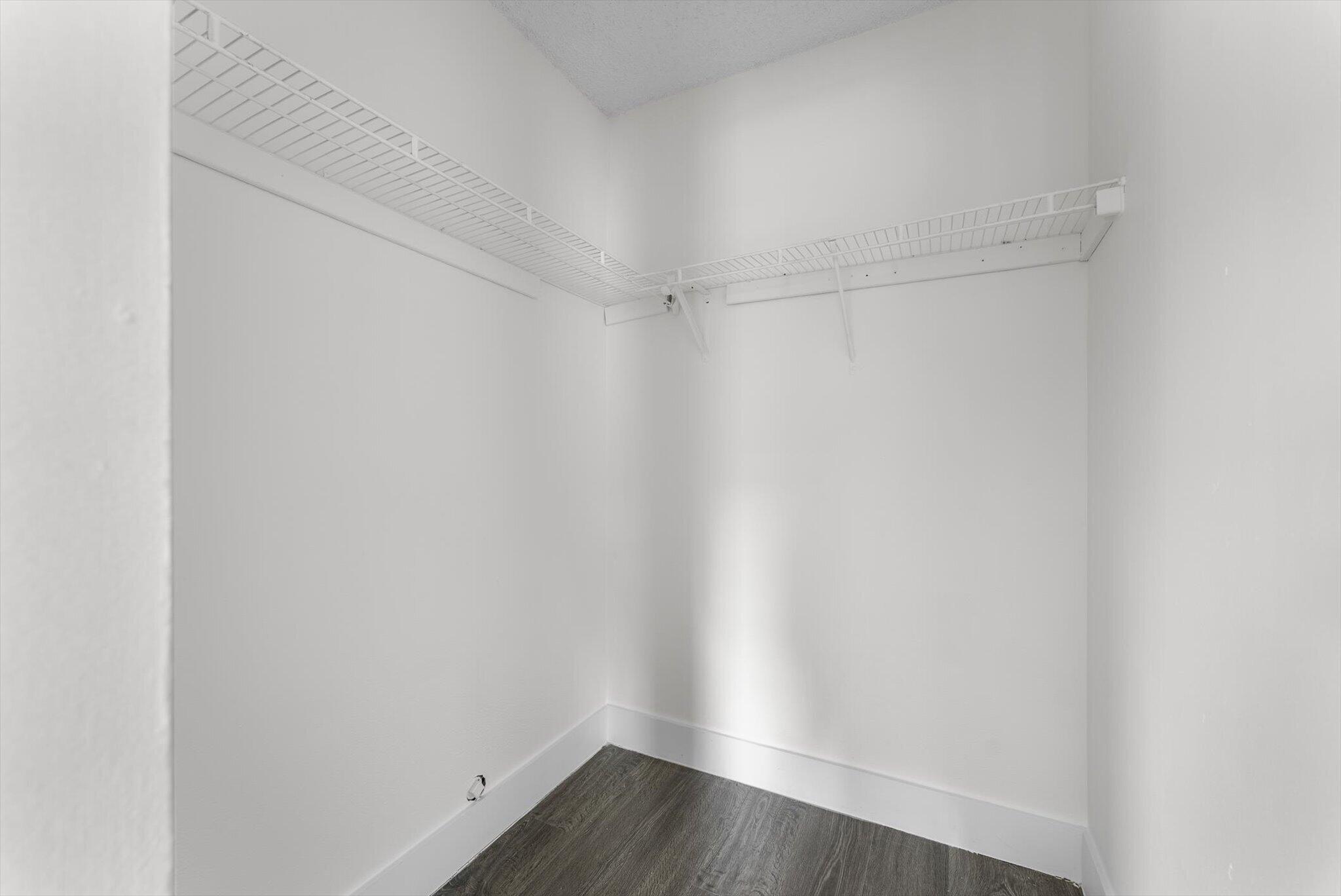 ROYALE GARDENS CONDO - Residential