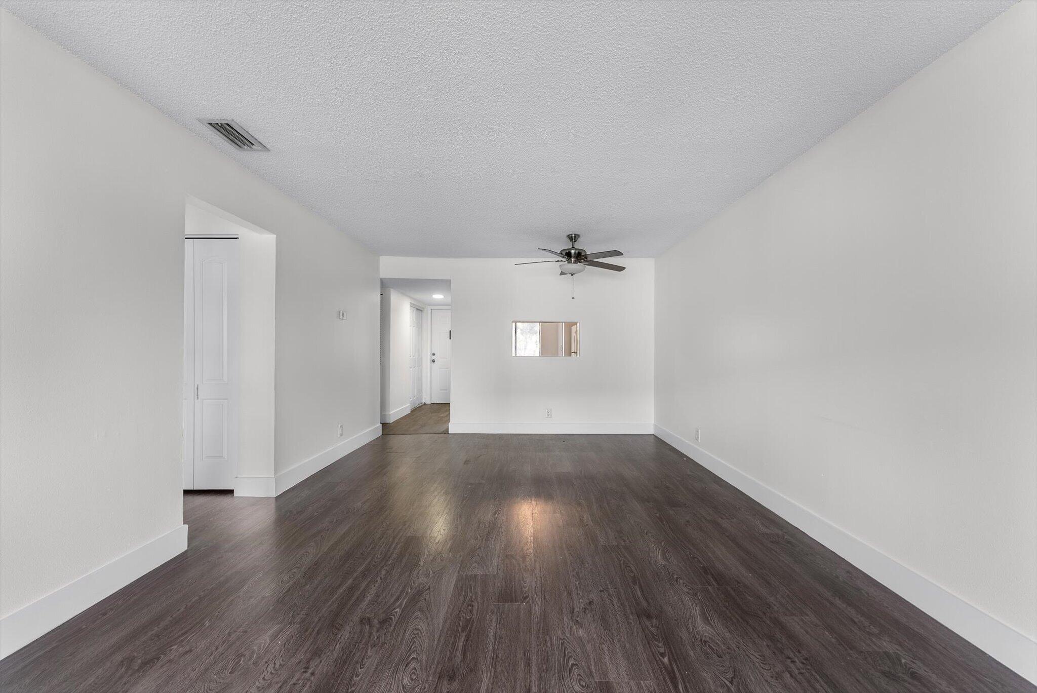 ROYALE GARDENS CONDO - Residential