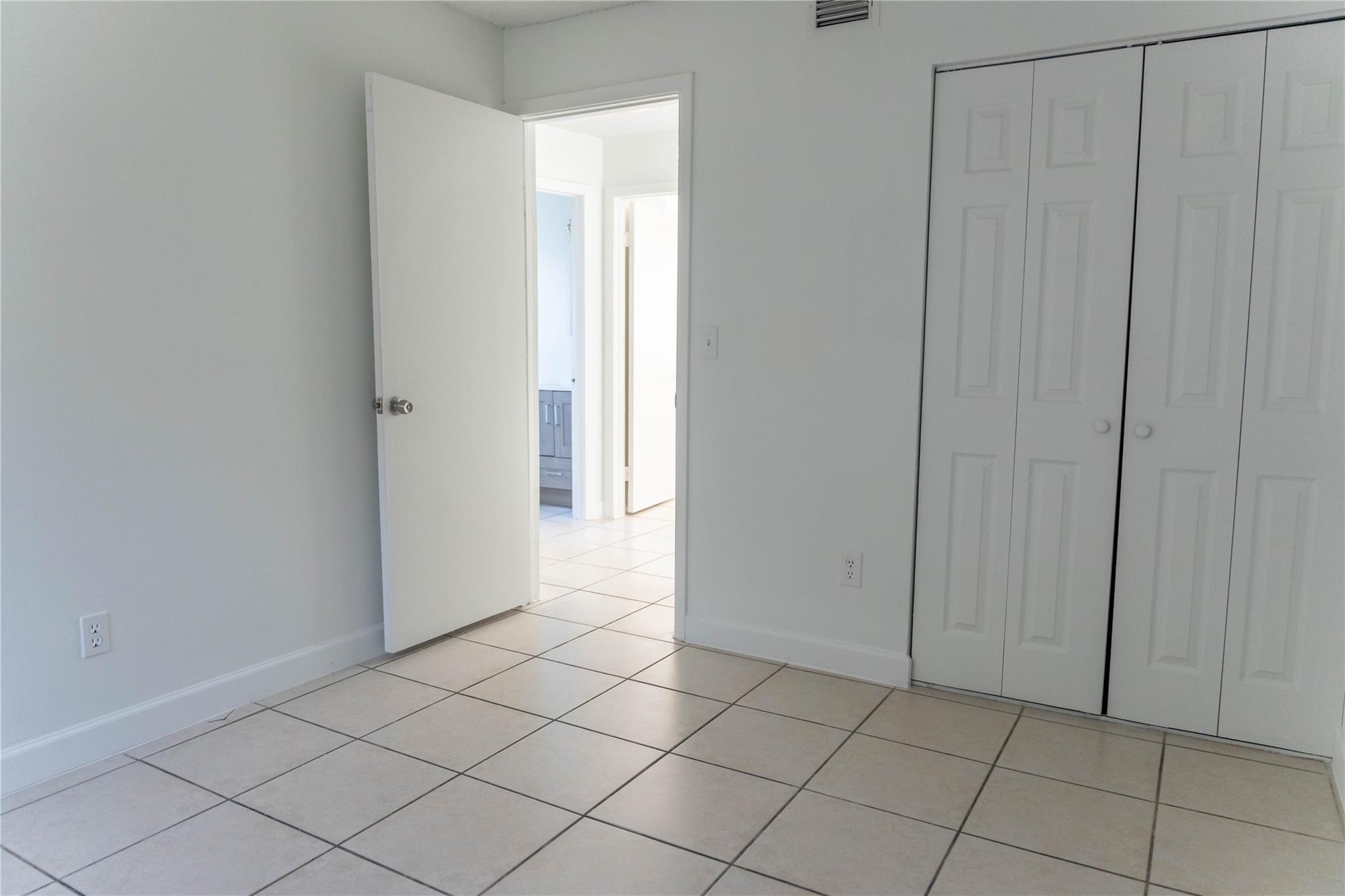 Castlewood 71-37 B - Residential Lease