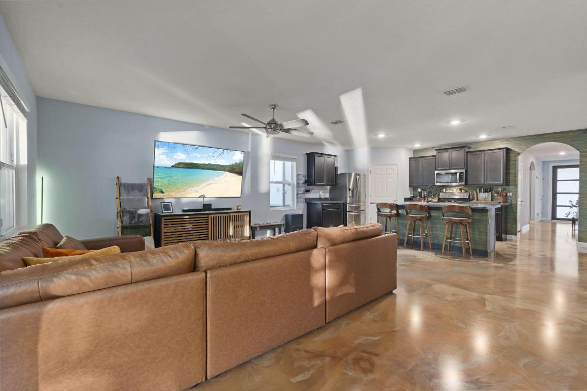 PORT ST LUCIE SECTION 33 - Residential