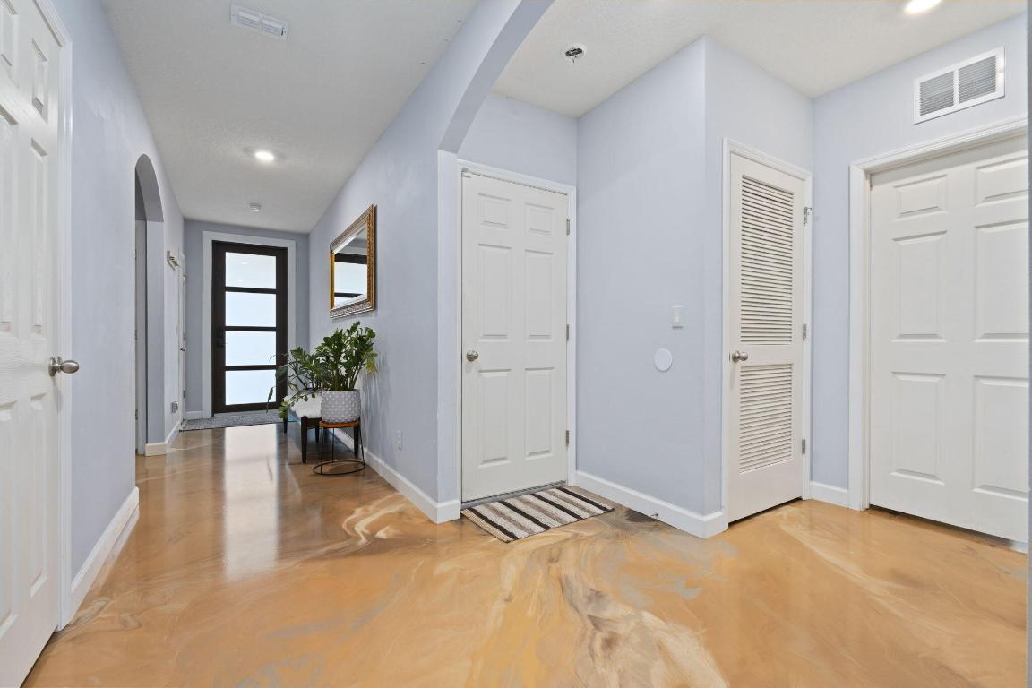 PORT ST LUCIE SECTION 33 - Residential