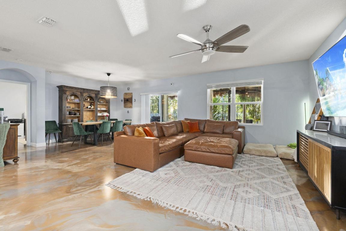 PORT ST LUCIE SECTION 33 - Residential