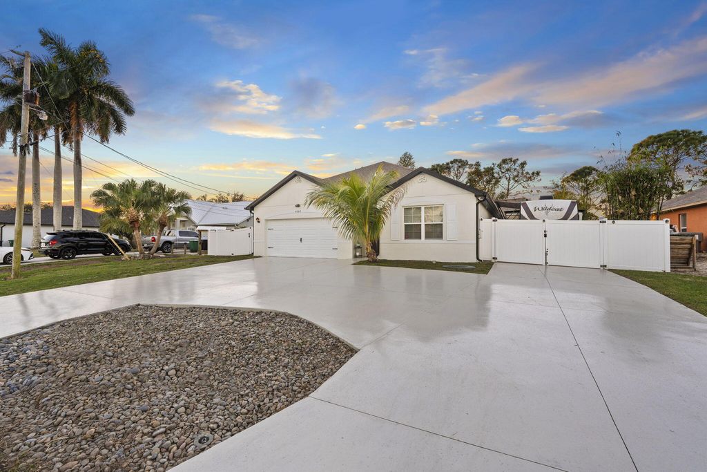 Photo of 4682 SW Babylon Street, Port Saint Lucie, FL 34953 (MLS # R11155240)