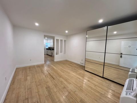 8080 Tatum Waterway Dr 10 Miami Beach FL 33141