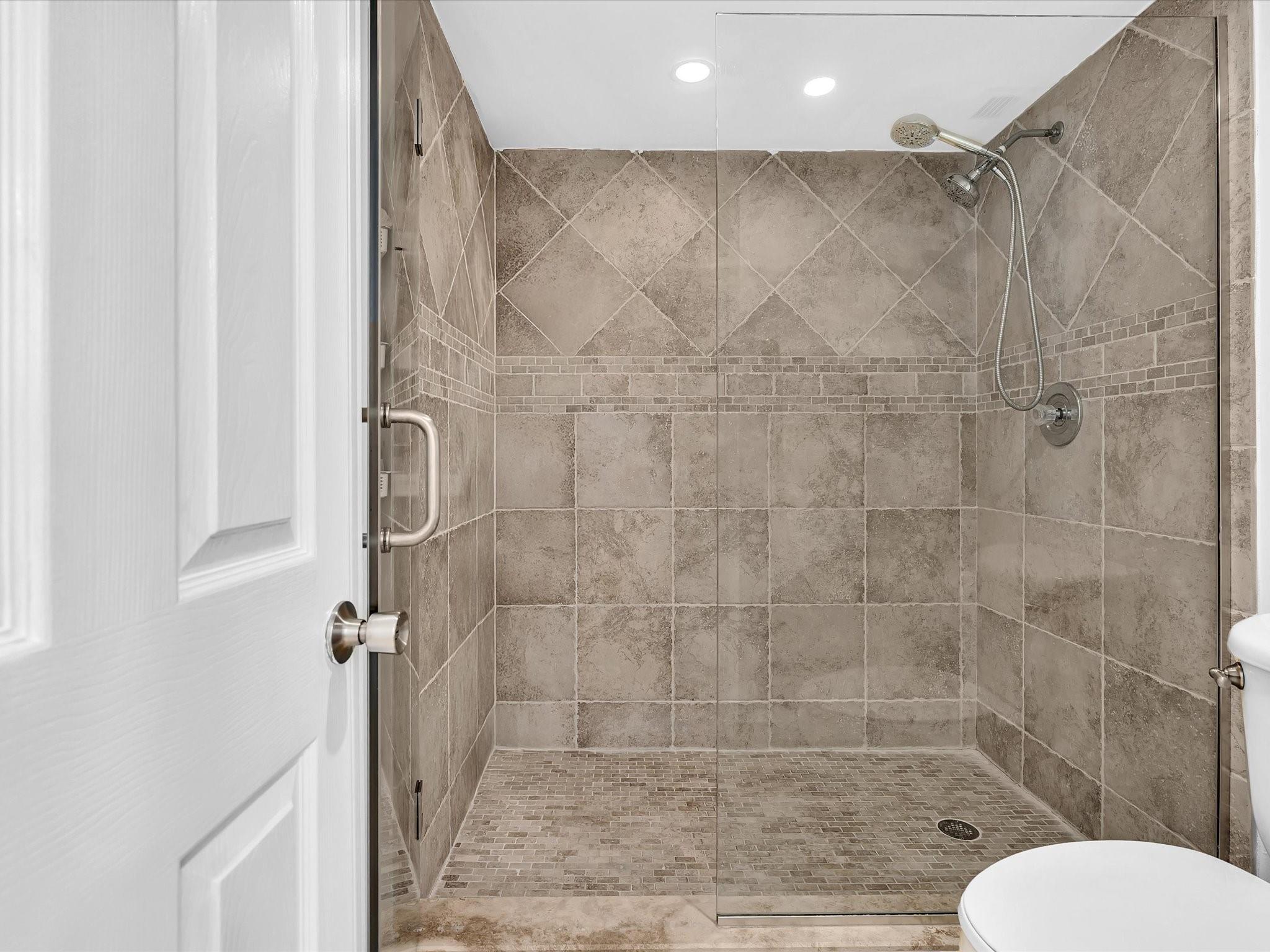 OPAL TOWERS WEST CONDO - Residential Lease