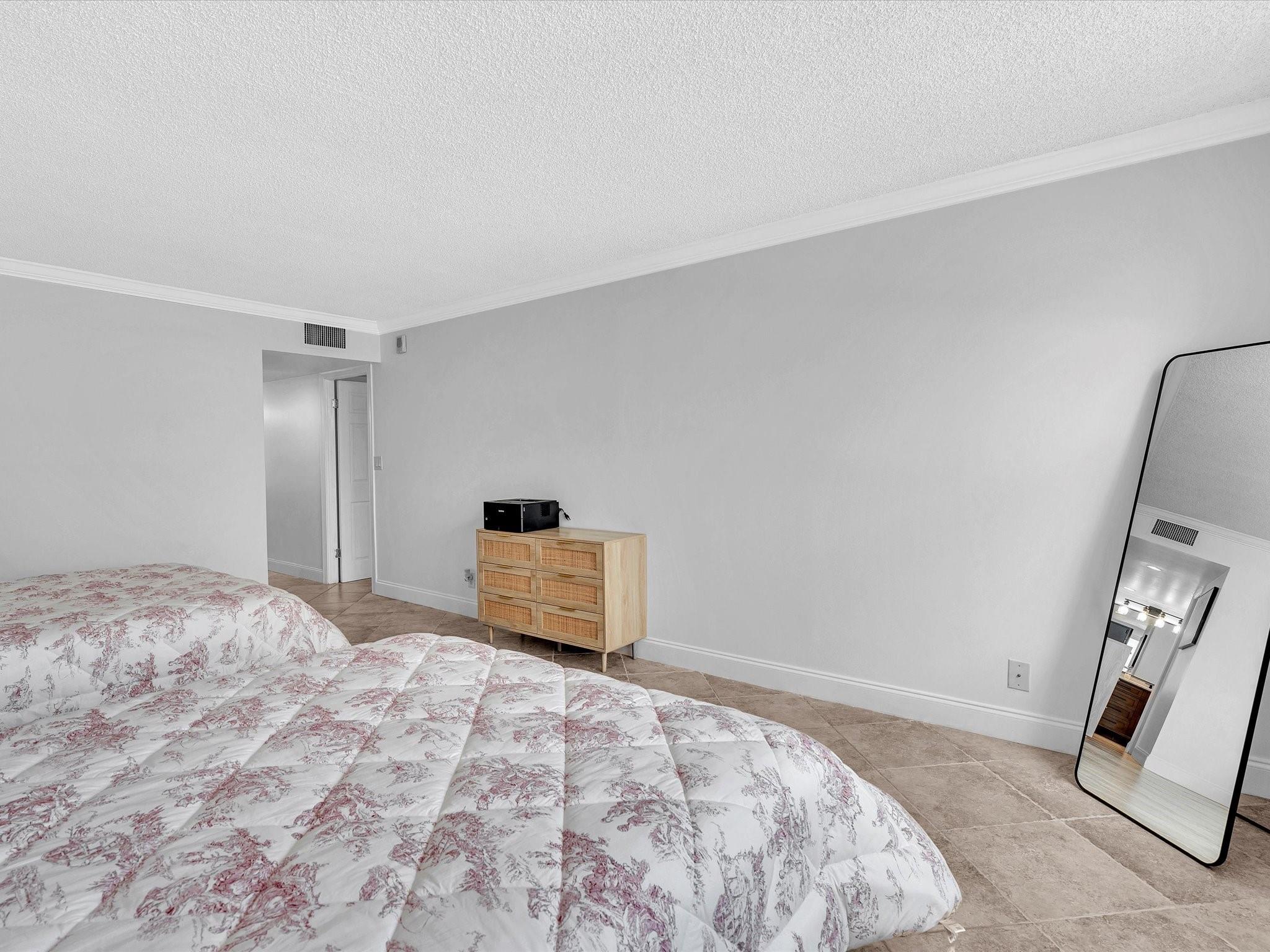 OPAL TOWERS WEST CONDO - Residential Lease