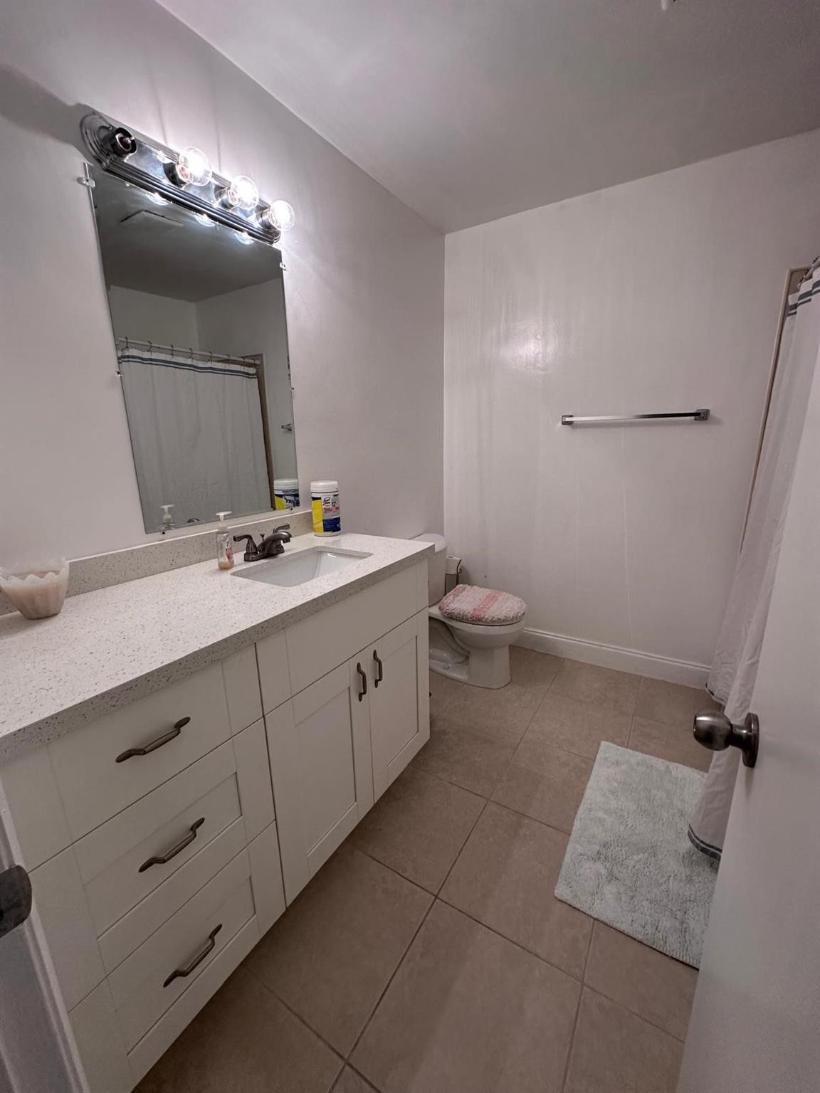 Townhouses at Jacaranda - Residential