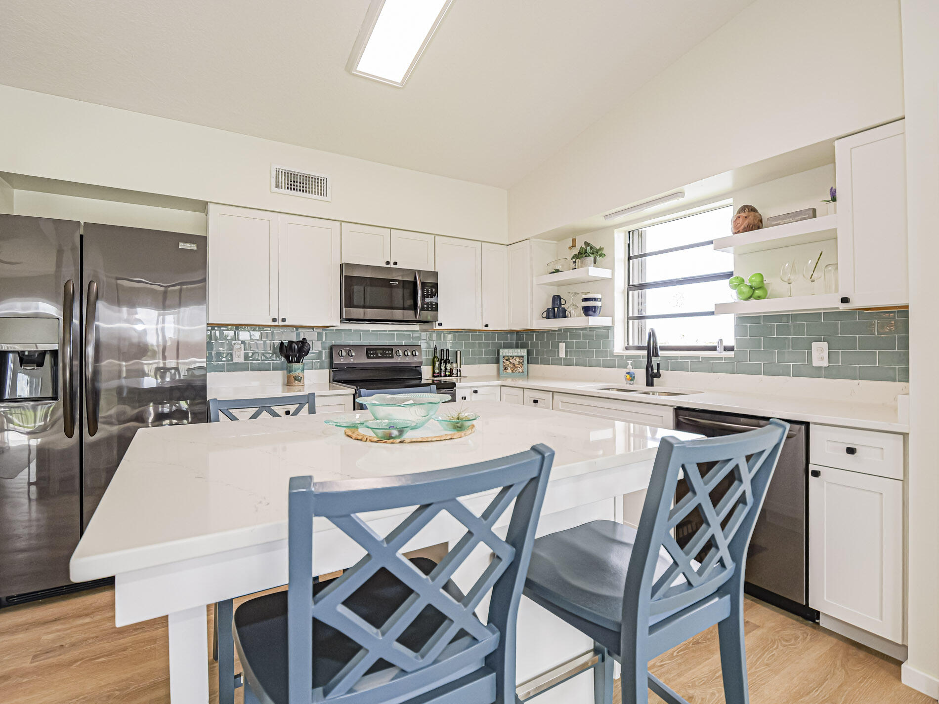 THE SANDS SECTION 1 CONDOMINIUM - Residential