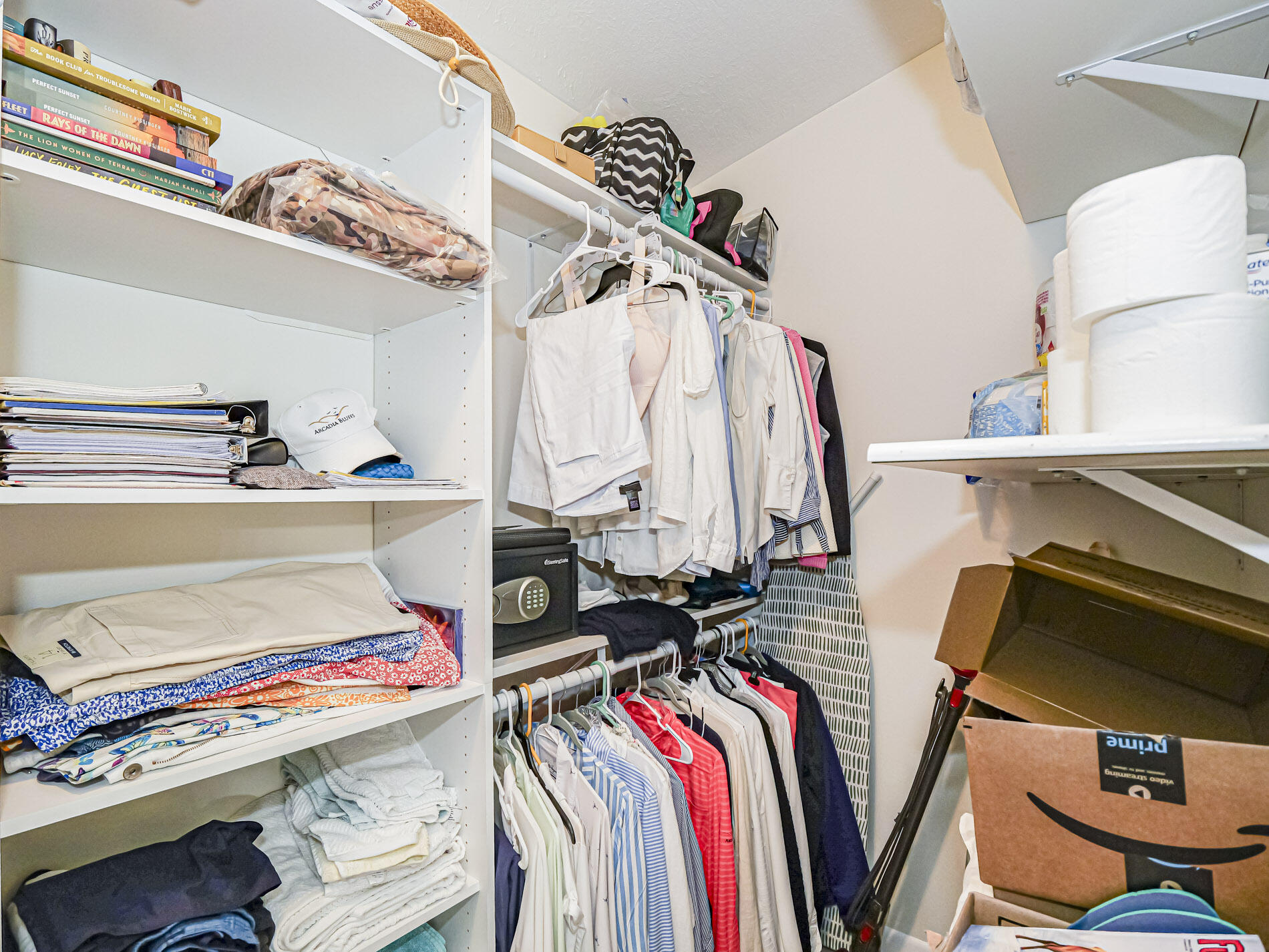 THE SANDS SECTION 1 CONDOMINIUM - Residential