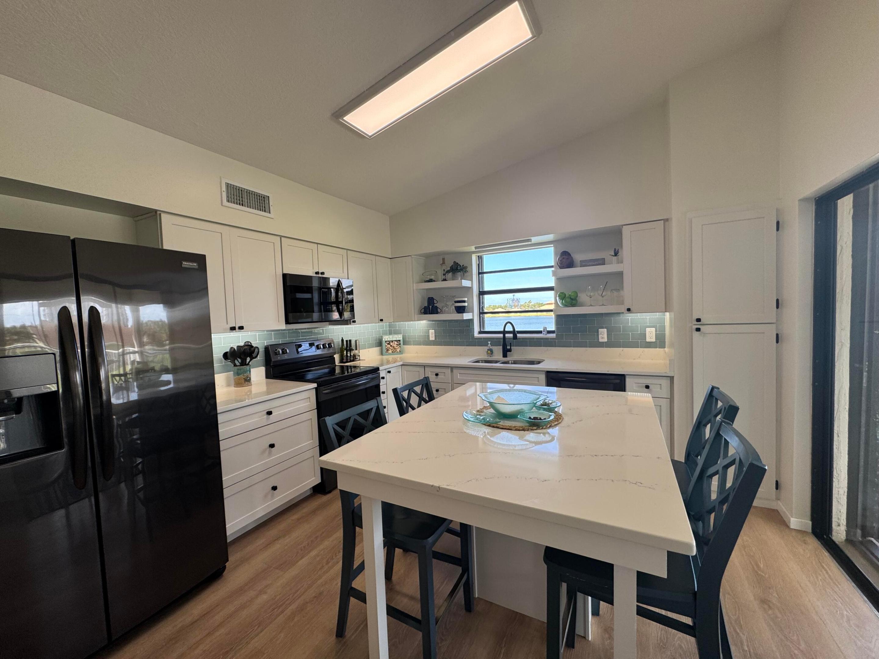 THE SANDS SECTION 1 CONDOMINIUM - Residential