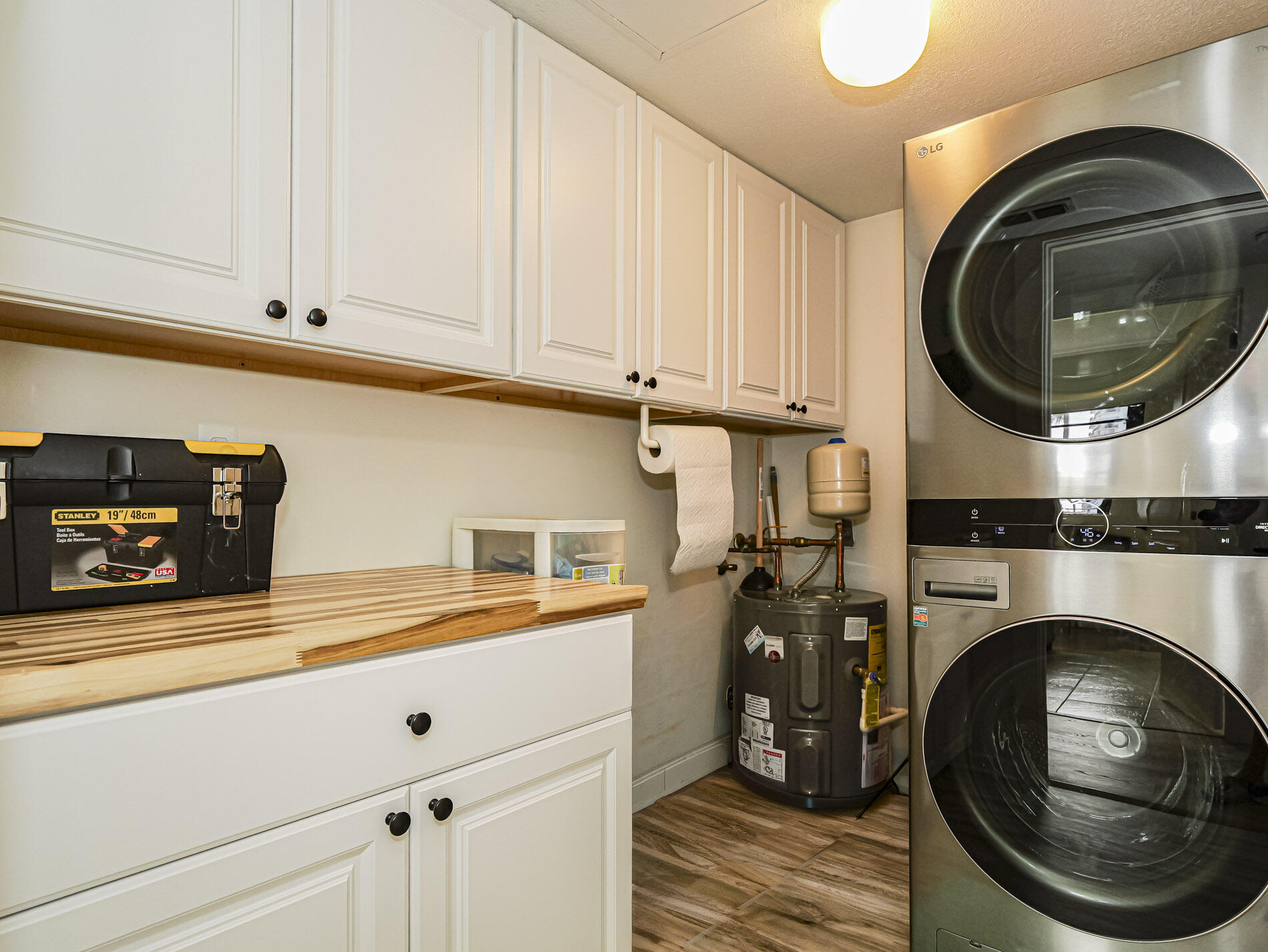 THE SANDS SECTION 1 CONDOMINIUM - Residential