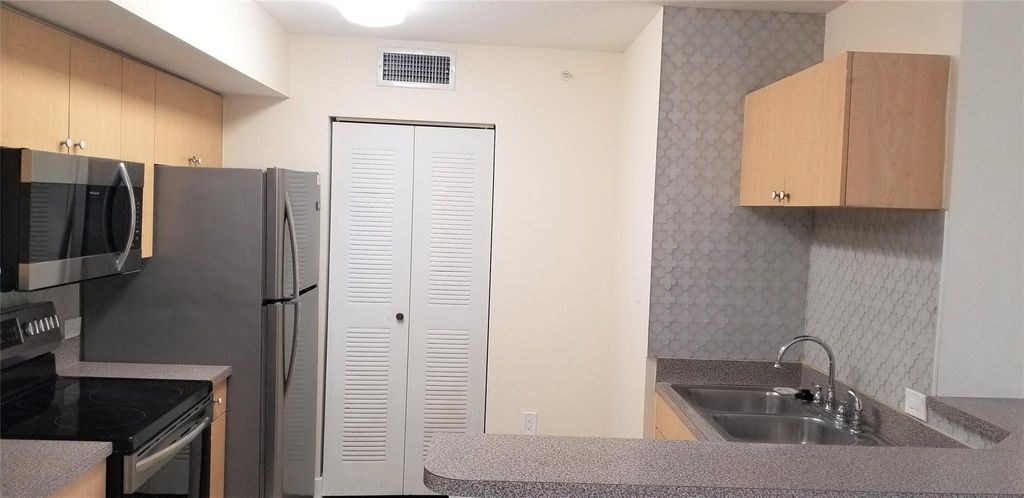 Photo of 906 Villa Circle #906, Boynton Beach, FL 33435 (MLS # F10435768)