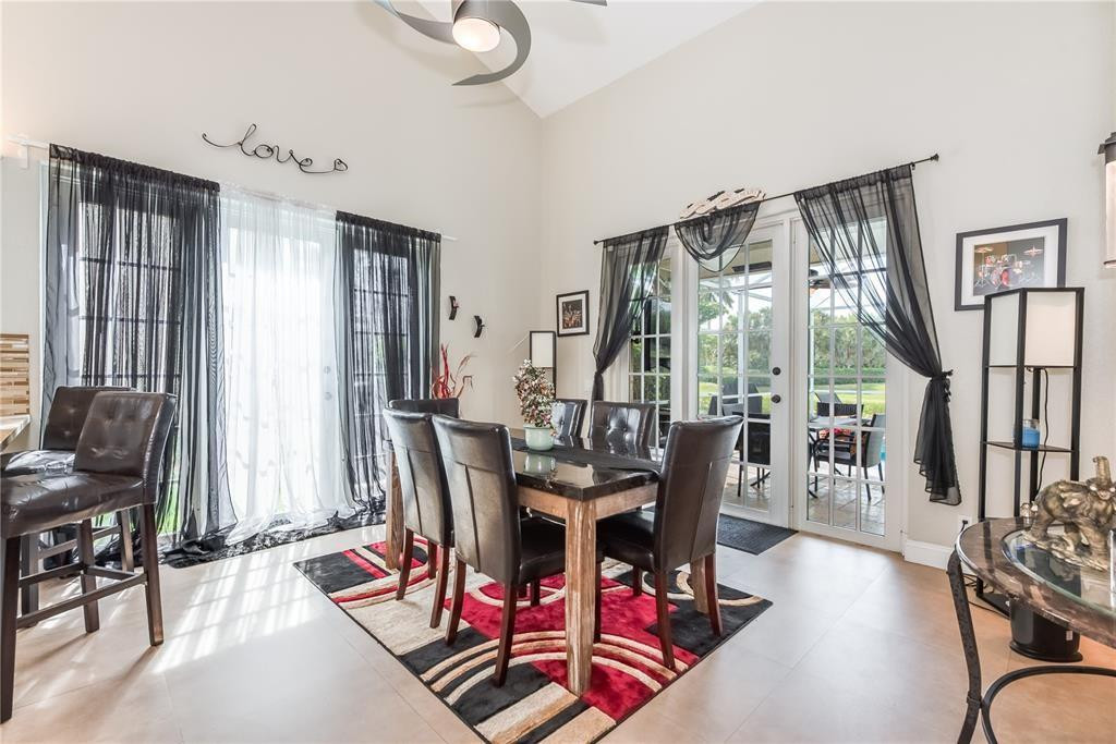 LAGUNA SPRINGS - Residential