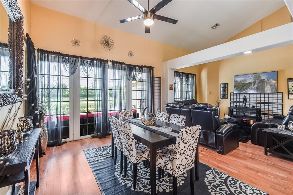 LAGUNA SPRINGS - Residential